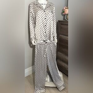 2Pc M Vs Victoria’s Secret Vintage Long Satin PJ Pajama Silver & black polkadot